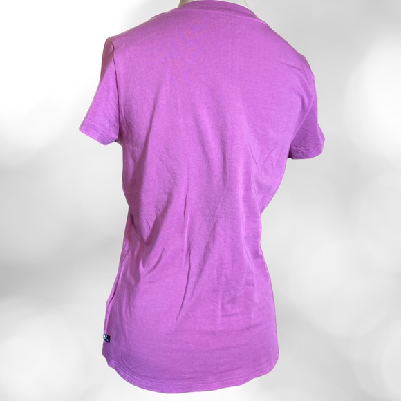 Ariat Authentic International V-Neck Tee, Women’s Small Petite, NWOT - Picture 2 of 4